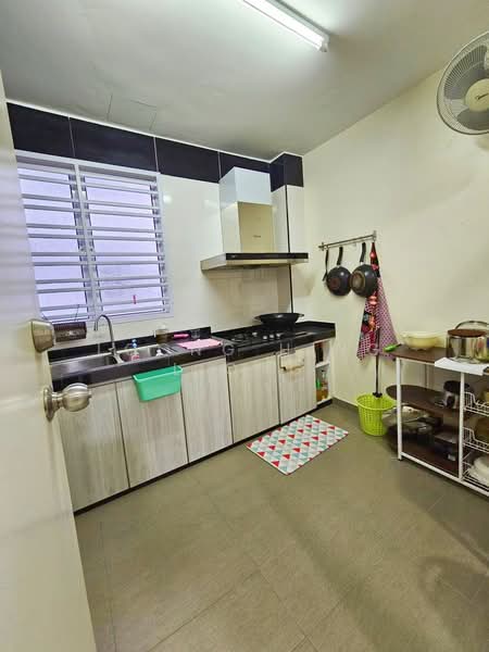 2-storey Terraced House for Sale in Taman Mutiara Rini (Skudai) - Loong Hing Liong - Kitchen - PropertyGuru.com.my