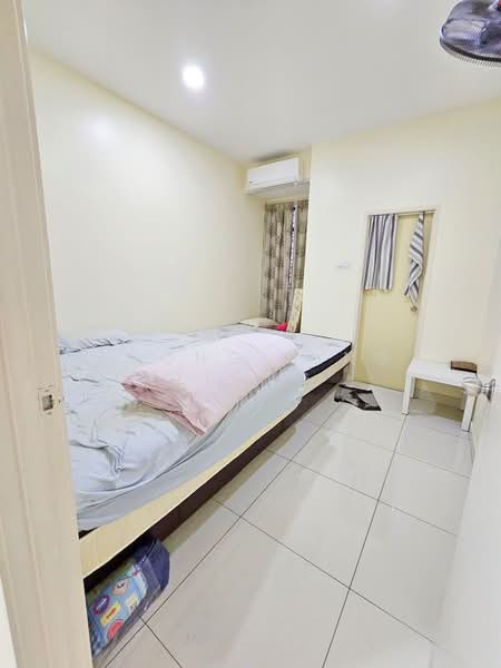 2-storey Terraced House for Sale in Taman Mutiara Rini (Skudai) - Loong Hing Liong - Bedroom - PropertyGuru.com.my