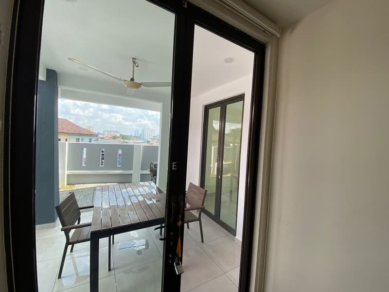 Taman Saujana Ampang untuk Untuk Dijual - RM 1,400,000, Mac 2026 - Balcony - PropertyGuru.com.my