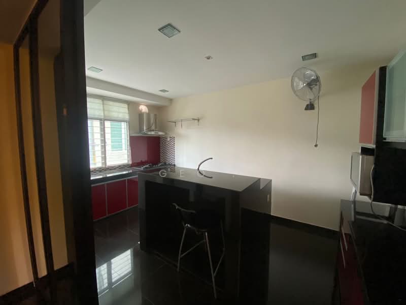 Taman Saujana Ampang untuk Untuk Dijual - RM 1,400,000, Mac 2026 - Kitchen - PropertyGuru.com.my