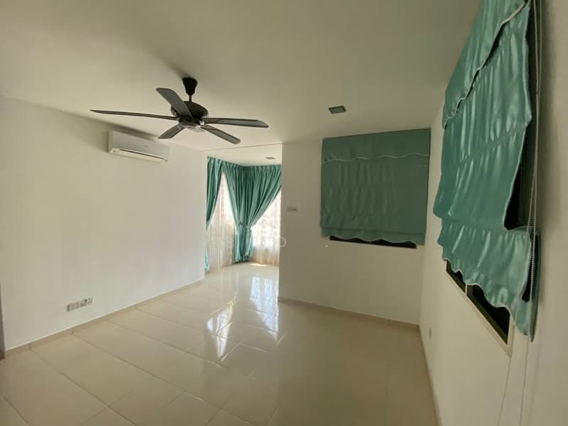 Taman Saujana Ampang untuk Untuk Dijual - RM 1,400,000, Mac 2026 - Living Room - PropertyGuru.com.my