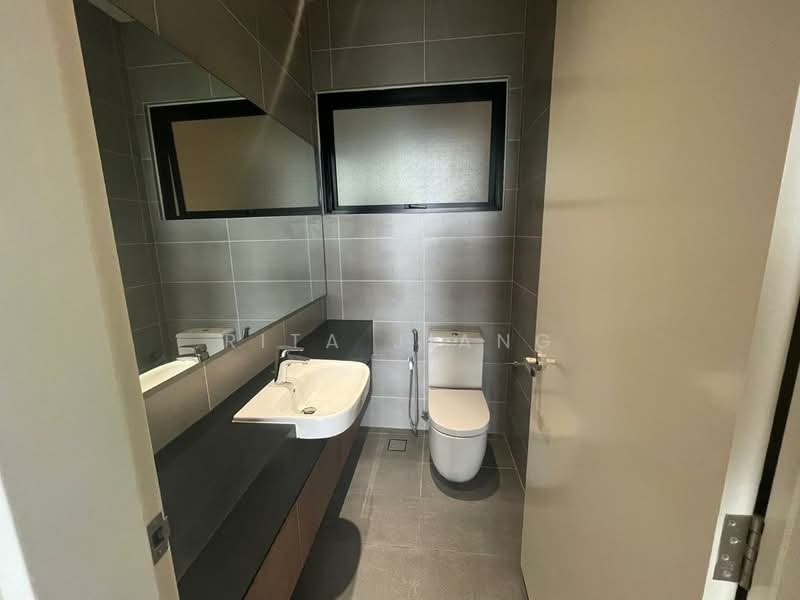 Condominium for Sale at 18 Madge - Rita Jiang - Bathroom - PropertyGuru.com.my