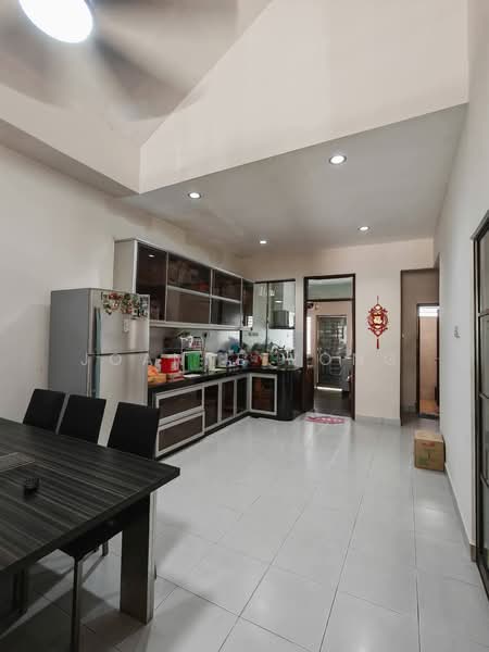 1.5-storey Terraced House for Sale in Johor Bahru (Johor) - JOANNE YONG - Kitchen - PropertyGuru.com.my