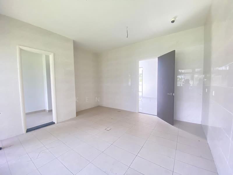 Cluster House for Sale in Taman Ekoflora (Johor Bahru) - Ken Chai - Interior - PropertyGuru.com.my