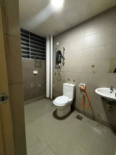 Service Residence for Rent at ARC @ Austin Hills - Dave Sim - Bathroom - PropertyGuru.com.my