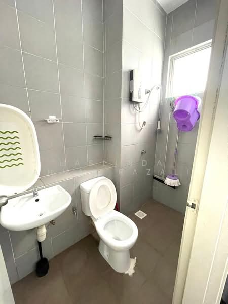 Condominium for Sale at Residensi Adelia - Haslinda Ahmad Razali - Bathroom - PropertyGuru.com.my