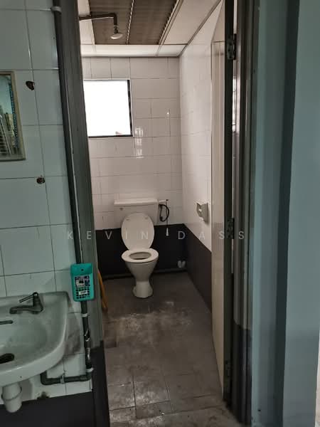 Hicom - Glenmarie Industrial Park untuk Untuk Dijual - RM 1,330,000, Mac 2026 - Bathroom - PropertyGuru.com.my