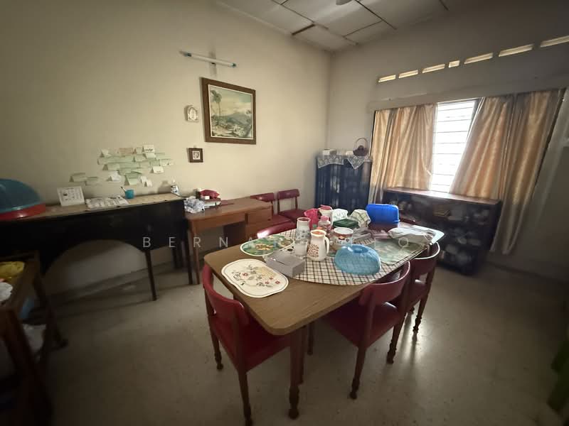 Bungalow for Sale in Seksyen 17 (Petaling Jaya) - Bernard Yeo - Dining Room - PropertyGuru.com.my