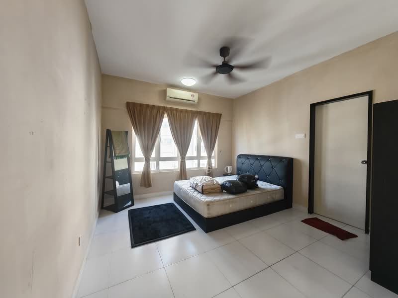 Casa Tropika untuk Untuk Dijual - RM 480,000, Mac 2026 - Bedroom - PropertyGuru.com.my