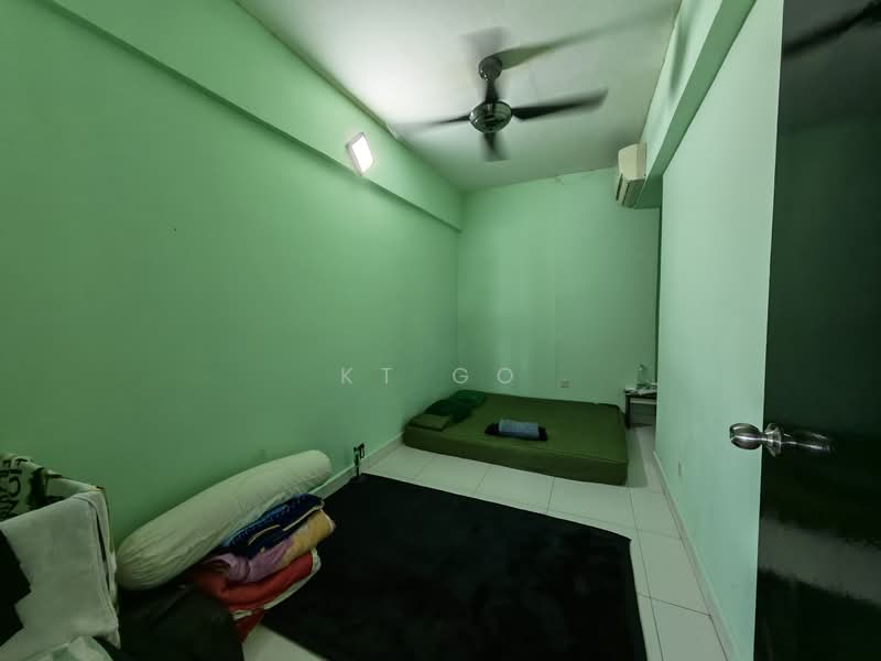 Casa Tropika untuk Untuk Dijual - RM 480,000, Mac 2026 - Bedroom - PropertyGuru.com.my