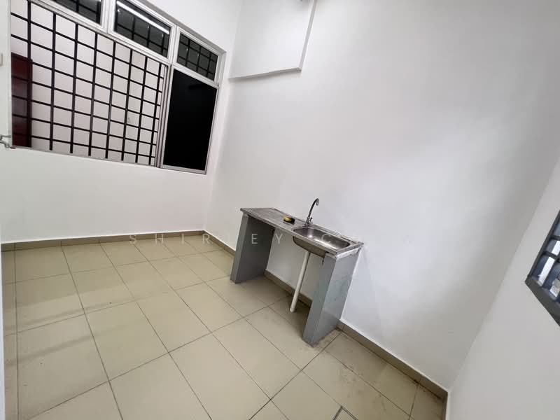 Service Residence for Sale at Taman Pulai Utama - Shirley Chew - PropertyGuru.com.my