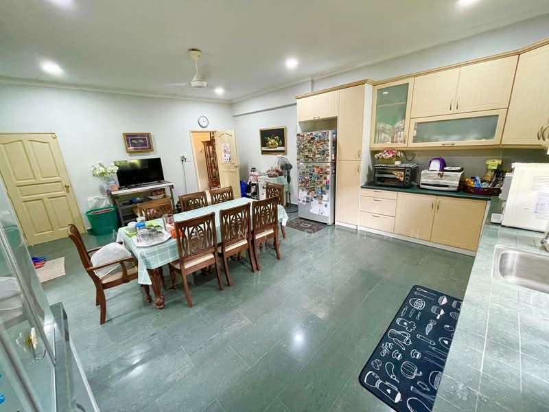 Bungalow for Sale in Bandar Mahkota Cheras (Cheras) - Noraini Dahan - Kitchen - PropertyGuru.com.my