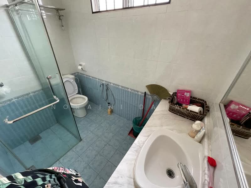 Bungalow for Sale in Bandar Mahkota Cheras (Cheras) - Noraini Dahan - Bathroom - PropertyGuru.com.my