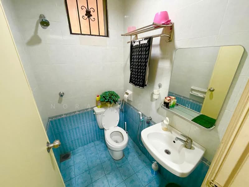 Bungalow for Sale in Bandar Mahkota Cheras (Cheras) - Noraini Dahan - Bathroom - PropertyGuru.com.my