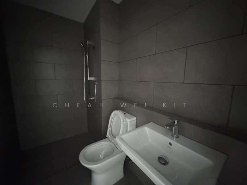 Service Residence for Sale at Maya Ara Residences - Cheah Wei Kit - Bathroom - PropertyGuru.com.my