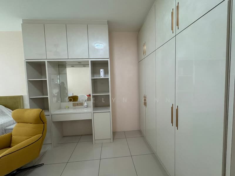 Service Residence for Sale at 8Scape Residence @ Sutera - Jocelyn Onn - Bedroom - PropertyGuru.com.my