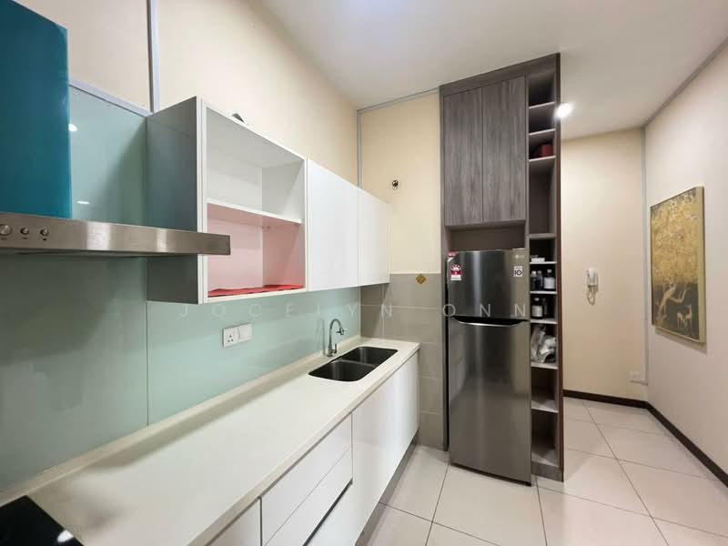 8Scape Residence @ Sutera untuk Untuk Dijual - RM 480,000, Mac 2026 - Kitchen - PropertyGuru.com.my