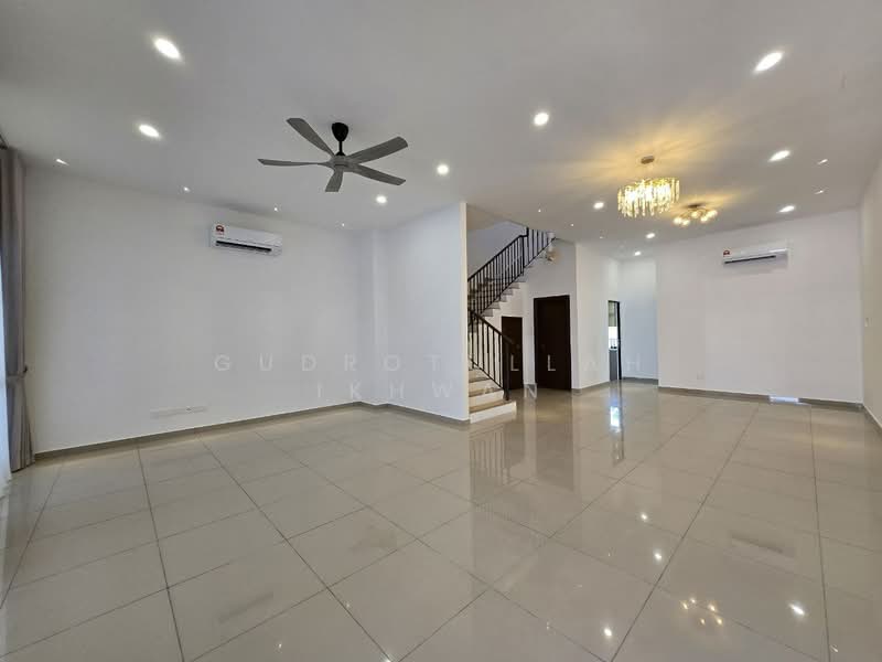 Setia Safiro @ Adella untuk Untuk Dijual - RM 1,200,000, Mac 2026 - Living Room - PropertyGuru.com.my