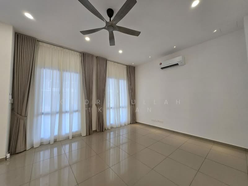 Setia Safiro @ Adella untuk Untuk Dijual - RM 1,200,000, Mac 2026 - Living Room - PropertyGuru.com.my