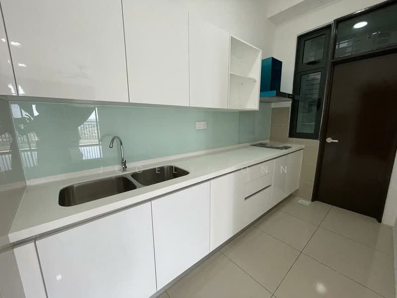 8Scape Residence @ Sutera untuk Untuk Dijual - RM 580,000, Mac 2026 - Kitchen - PropertyGuru.com.my