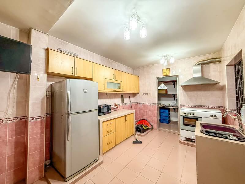 Seksyen 7, Bangi untuk Untuk Dijual - RM 590,000, Mac 2026 - Kitchen - PropertyGuru.com.my