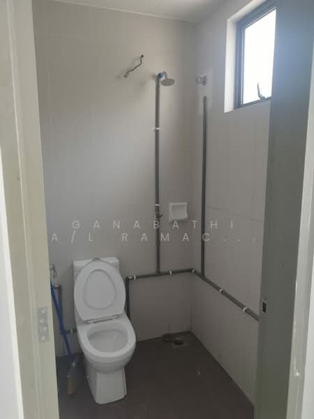 2.5-storey Terraced House for Rent in Alam Impian (Shah Alam) - Ganabathi A/L Ramachandran - Bathroom - PropertyGuru.com.my