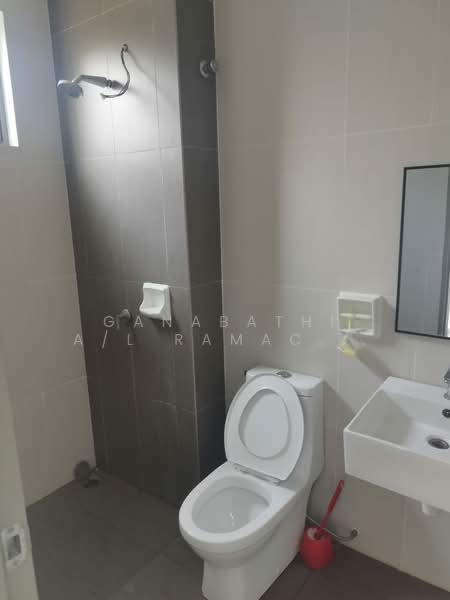 2.5-storey Terraced House for Rent in Alam Impian (Shah Alam) - Ganabathi A/L Ramachandran - Bathroom - PropertyGuru.com.my