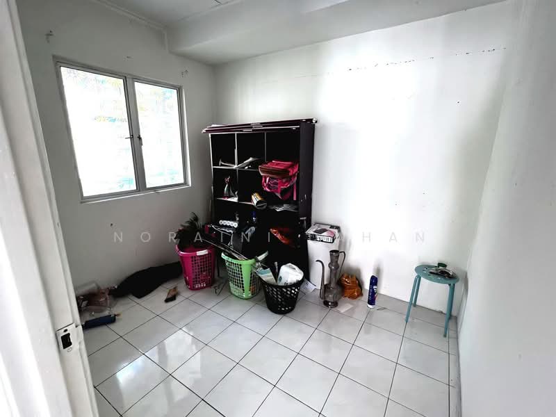 Flat for Sale at Taman Sri Ehsan - Noraini Dahan - Interior - PropertyGuru.com.my