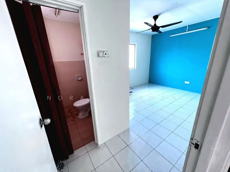 Flat for Sale at Taman Sri Ehsan - Noraini Dahan - Bathroom - PropertyGuru.com.my