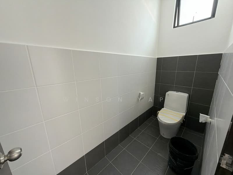 Shop / Office for Rent in Masai (Johor) - Winson Yap - Bathroom - PropertyGuru.com.my