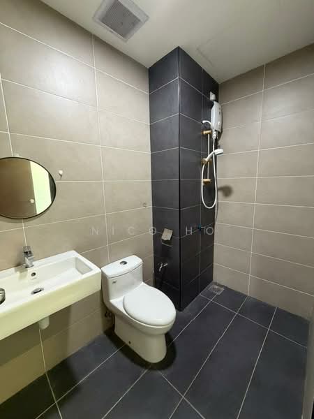 Wave @ Marina Cove untuk Untuk Disewa - RM 2,600 /bulan, Mac 2026 - Bathroom - PropertyGuru.com.my