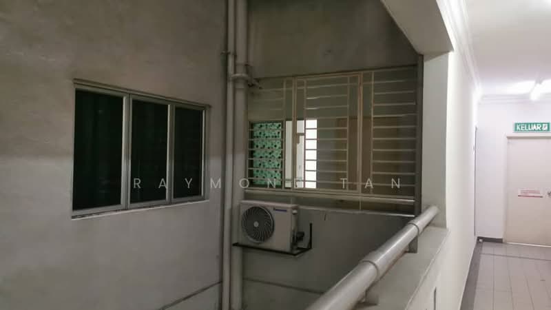 Kediaman Servis untuk Disewa di Metropolitan Square - Raymond Tan - Corridor - PropertyGuru.com.my