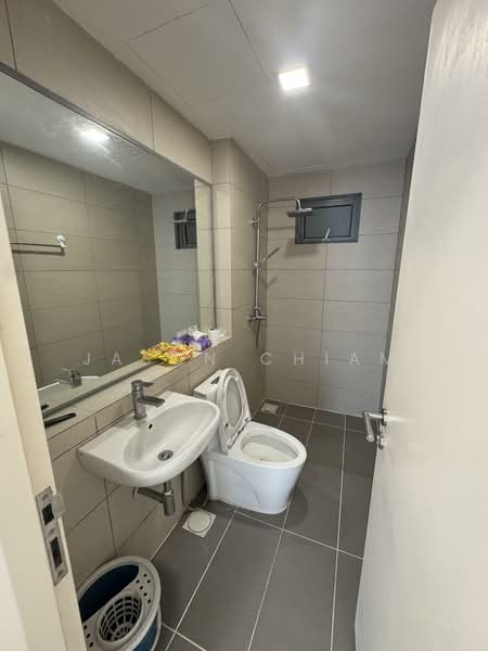Lakefront Residence untuk Untuk Disewa - RM 1,600 /bulan, Mac 2026 - Bathroom - PropertyGuru.com.my