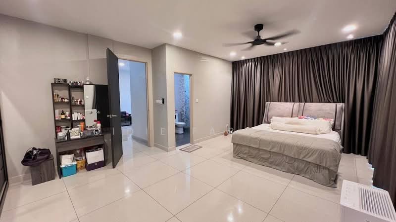 Cluster House for Sale in Mutiara Rini (Skudai) - DIDIE FARHAN - Bedroom - PropertyGuru.com.my
