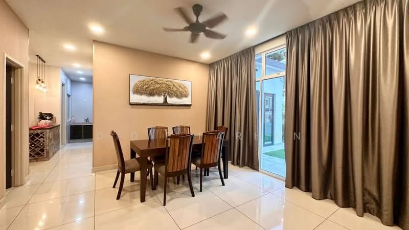 Cluster House for Sale in Mutiara Rini (Skudai) - DIDIE FARHAN - Dining Room - PropertyGuru.com.my