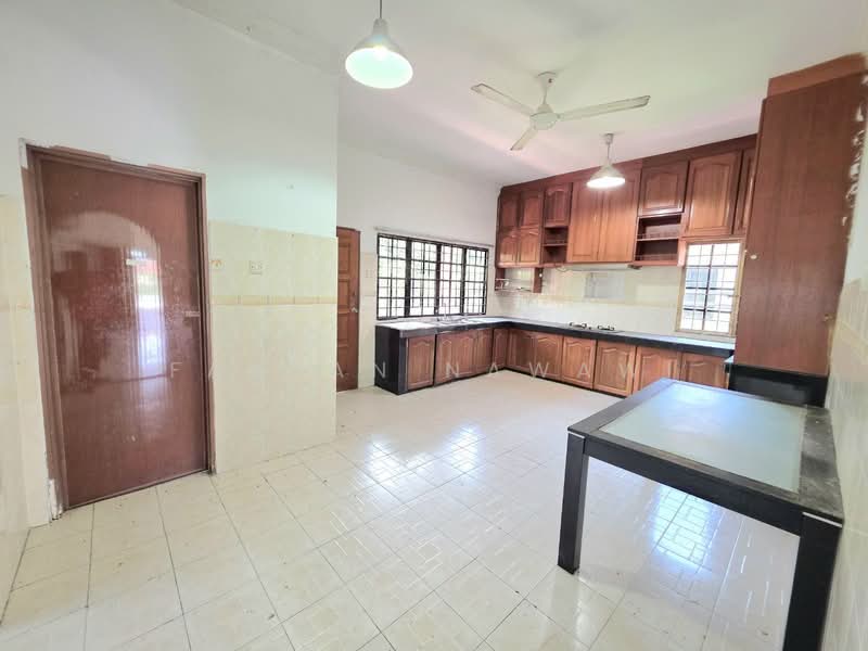 Bungalow for Sale in Sungai Buloh (Selangor) - Fauran Nawawi - PropertyGuru.com.my
