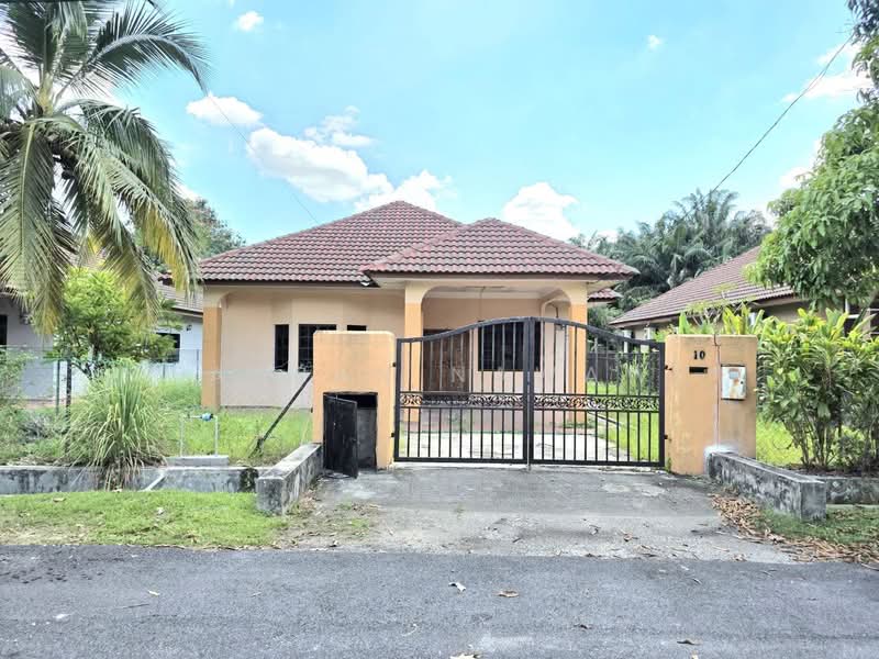 Bungalow for Sale in Sungai Buloh (Selangor) - Fauran Nawawi - PropertyGuru.com.my