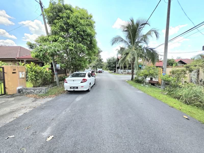 Bungalow for Sale in Sungai Buloh (Selangor) - Fauran Nawawi - PropertyGuru.com.my