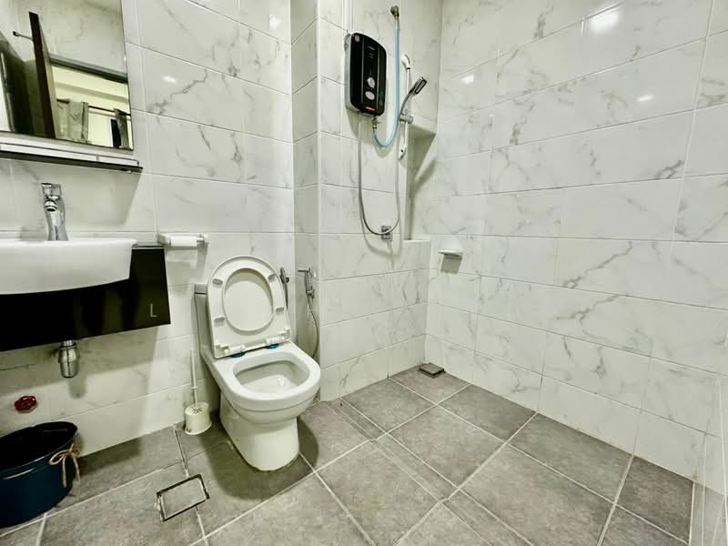 Service Residence for Sale at Sky Breeze Service Apartment - Lee Chin Wong - PropertyGuru.com.my