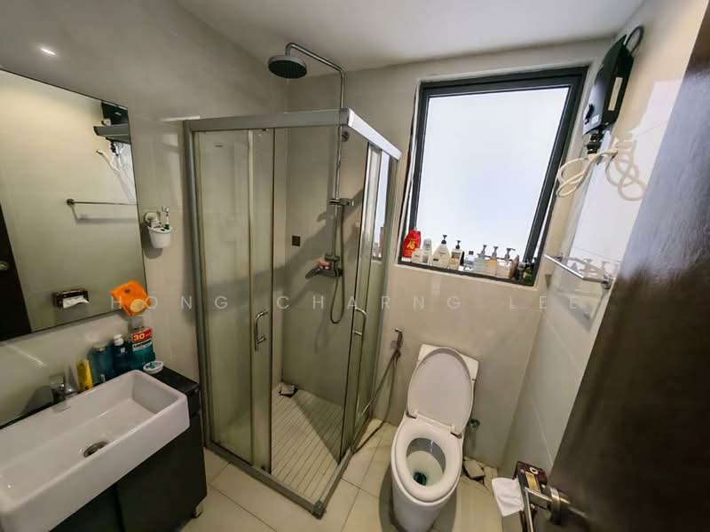 Bay Laurel @ Country Garden Danga Bay untuk Untuk Disewa - RM 2,300 /bulan, Apr 2026 - Bathroom - PropertyGuru.com.my