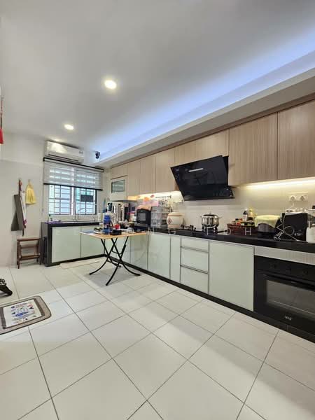Bandar Dato Onn Bandars Datos Onns untuk Untuk Dijual - RM 908,000, Mac 2026 - Kitchen - PropertyGuru.com.my