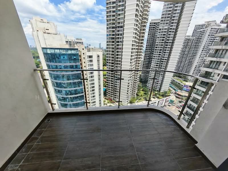 Royal Strand @ Country Garden Danga Bay untuk Untuk Disewa - RM 2,200 /bulan, Mac 2026 - Balcony - PropertyGuru.com.my