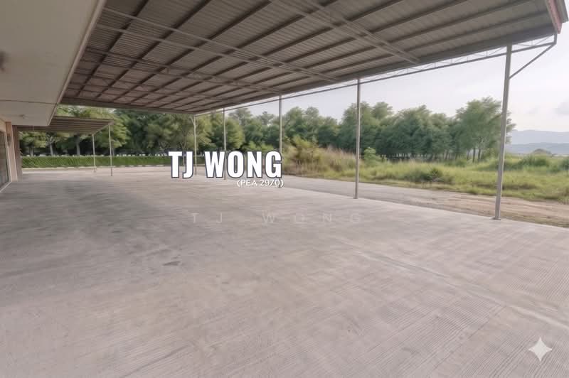 Warehouse for Sale in Kota Kinabalu (Sabah) - TJ Wong - Car Porch for uploading & unloading - PropertyGuru.com.my