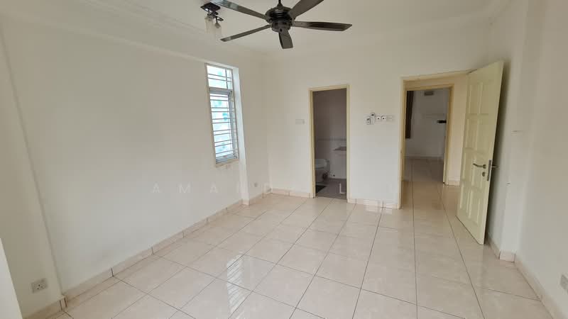 Aseana Puteri untuk Untuk Disewa - RM 1,800 /bulan, Mac 2026 - Master Bedroom - PropertyGuru.com.my
