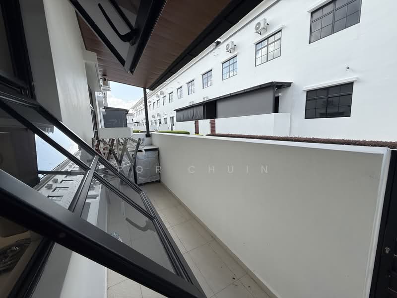 Attleborough / Tate Bilston 22'x65' @ Eco Botanic untuk Untuk Disewa - RM 5,800 /bulan, Mac 2026 - Balcony - PropertyGuru.com.my
