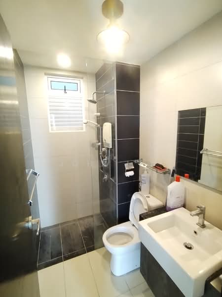 Tropez Residences untuk Untuk Disewa - RM 2,000 /bulan, Mac 2026 - Bathroom - PropertyGuru.com.my