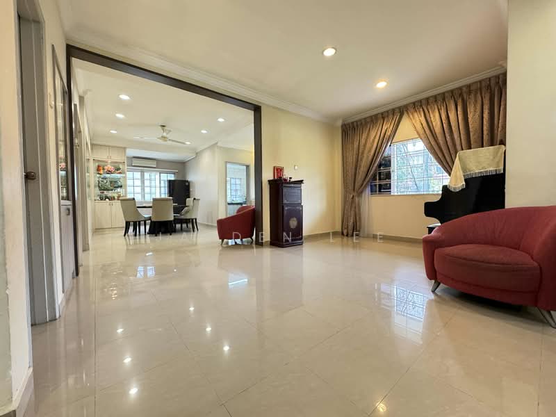 2-storey Terraced House for Sale in Taman Wawasan (Puchong) - Jayden Lee - Living Room - PropertyGuru.com.my