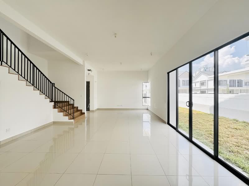 Sejati Lakeside 2 untuk Untuk Disewa - RM 5,000 /bulan, Mac 2026 - PropertyGuru.com.my