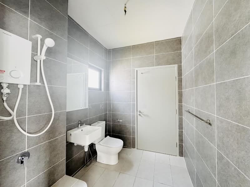 Sejati Lakeside 2 untuk Untuk Disewa - RM 5,000 /bulan, Mac 2026 - PropertyGuru.com.my