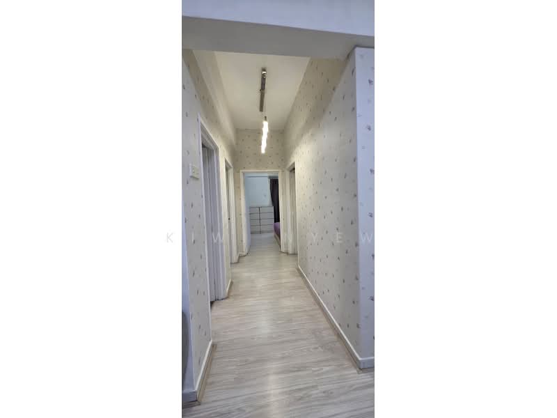 Jalil Damai Apartments untuk Untuk Dijual - RM 450,000, Mac 2026 - Corridor - PropertyGuru.com.my